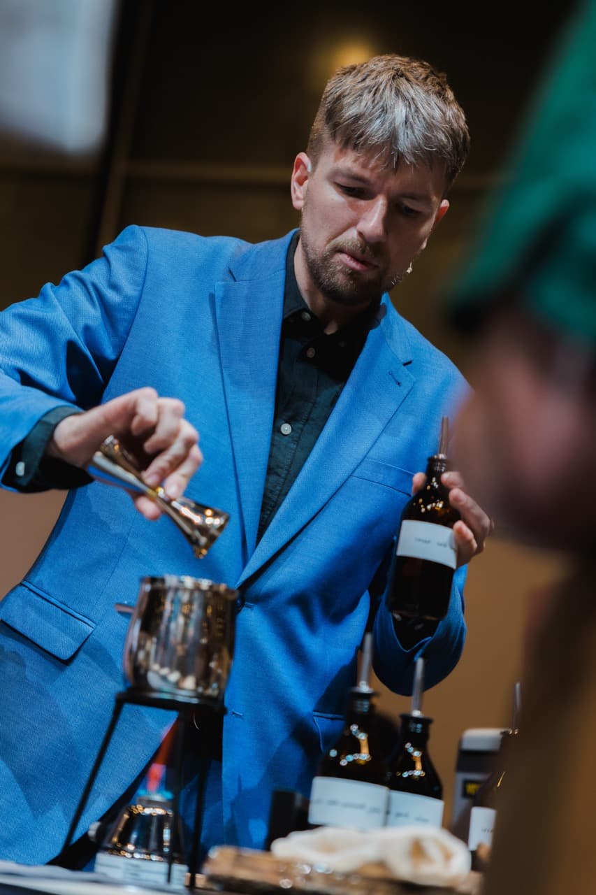 Inovace, odvaha a kreativita. Český barista Jaroslav Slámečka se na světovém WCiGS zařadil po bok nejlepších